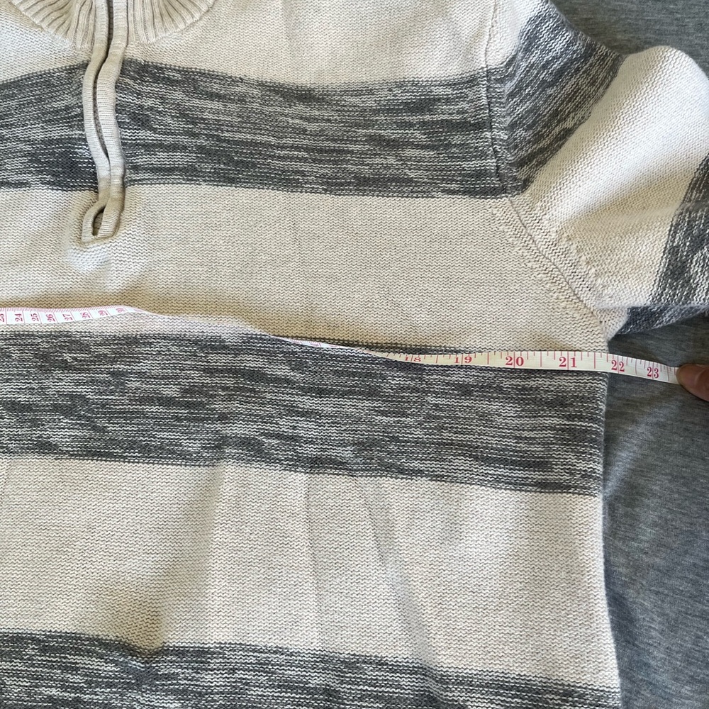 American Rag Pullover Sweater - Picture 6 of 6